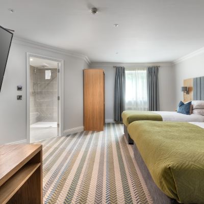 Triple Room Ensuite (Double & Single) Killarney Heights Hotel Promo Code