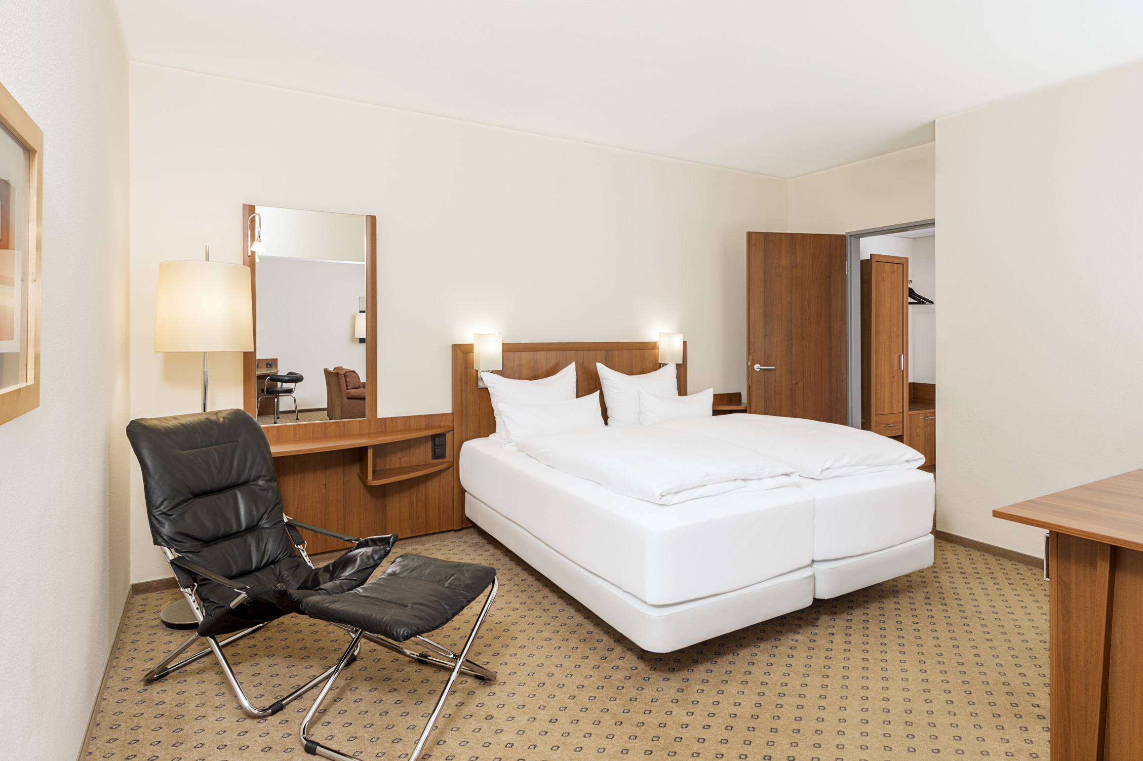 家庭间 2大人+2小孩