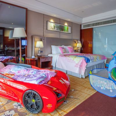 豪華卡通親子大床房-享小童卡通床 佛山希爾頓酒店優惠