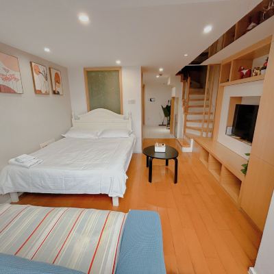 複式家庭房 尋宿公寓（上海唐鎮地鐵站店）優惠