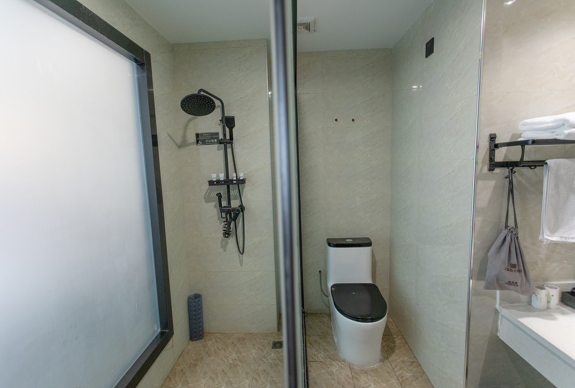 豪华中式双床房（舒适床品+超大空间）