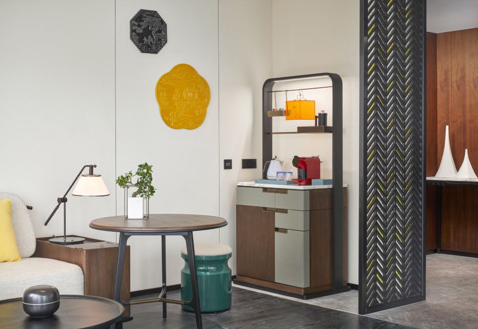 Hotel Indigo Suzhou Grand Canal, an IHG Hotel1 King Bed Suite