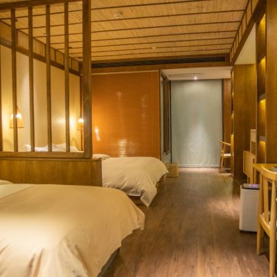 禪悟家庭房（古樸）（副樓） 如易閣同修旅社·普陀山國際佛教文化交流中心優惠