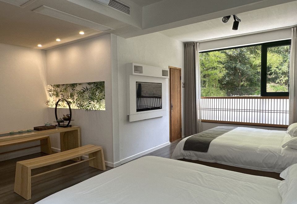 Yunqi Family Room