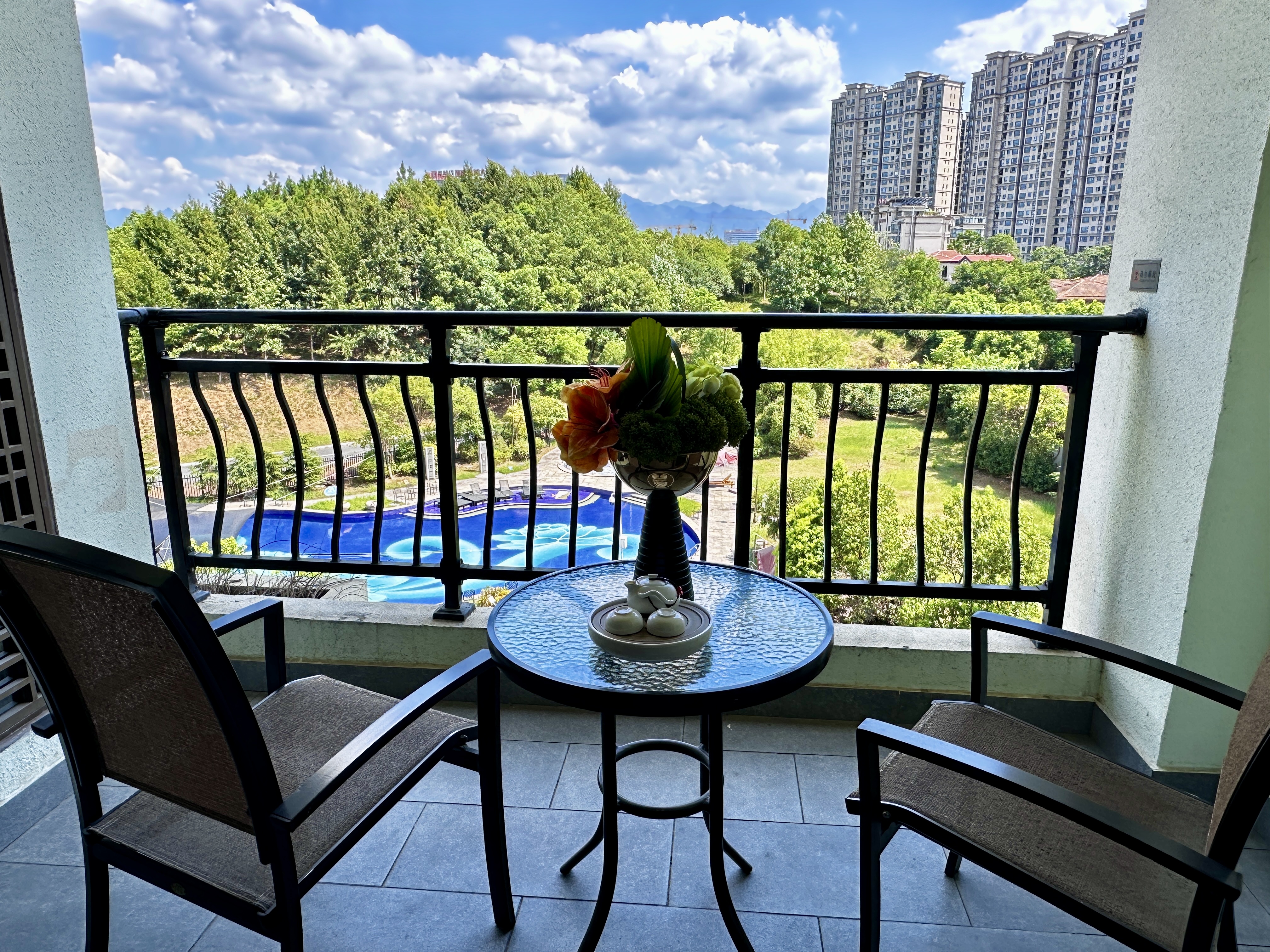 Queen Room With Garden View