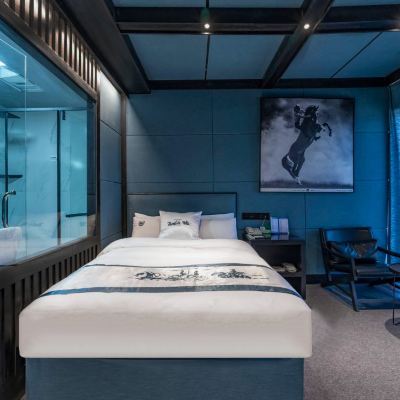 高級大床房（觀馬） 烏魯木齊野馬絲路驛站文化主題沙龍優惠