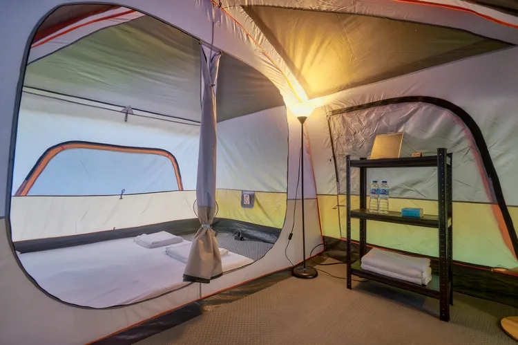 เต้นท์อิงน้ำ