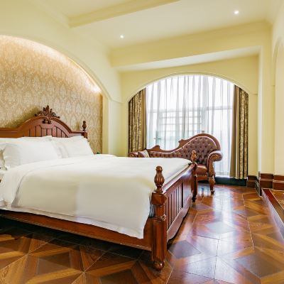 奇幻圖騰·設計師環球意境大床房 豪閣遇上飯店（成都寬窄巷子店）優惠