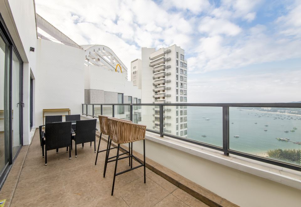 云顶楼王海景｜三房一厅家庭套房（大露台+轰趴聚会）