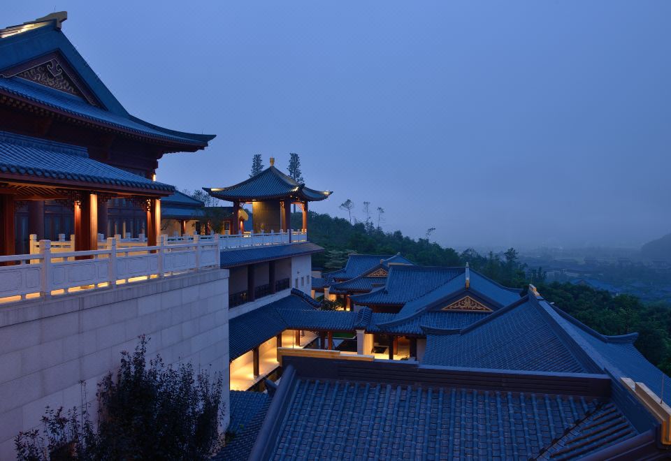 Imperial Springs GuangzhouRiverside Double Bed Room