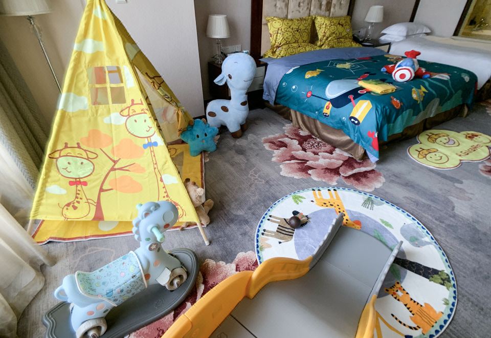 海底世界亲子主题房（智能马桶+康养小屋+记忆枕）