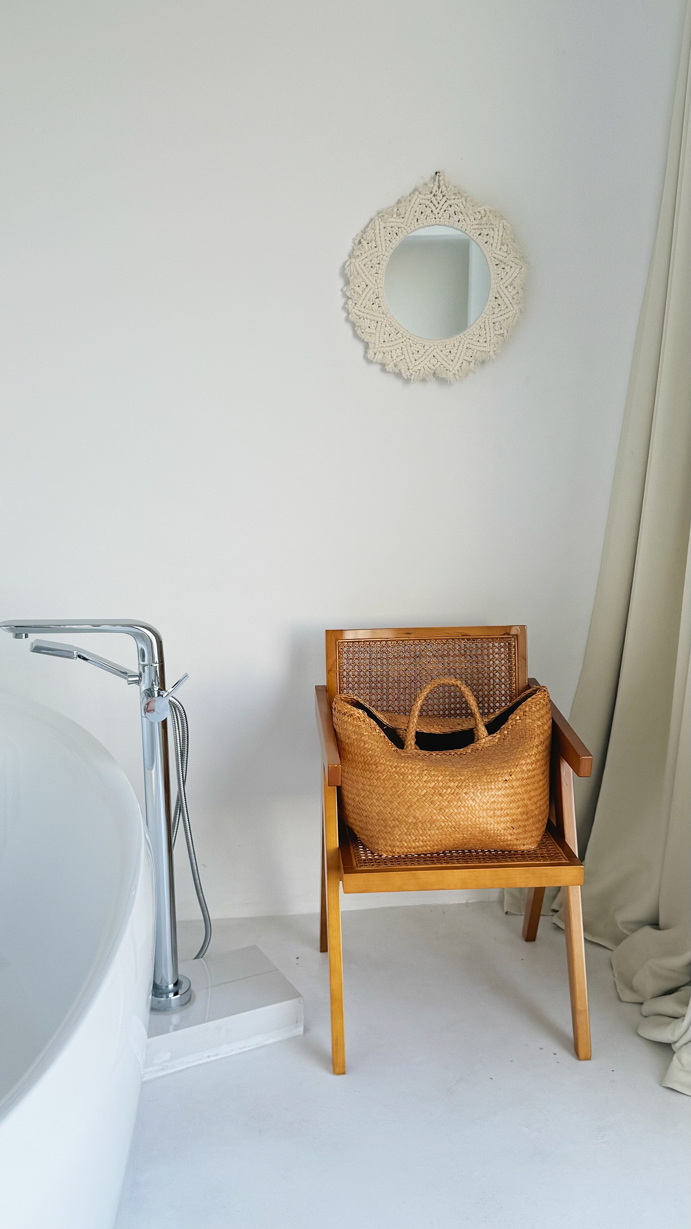 高级湖景套房202（落日.浴缸赏湖中央空调）