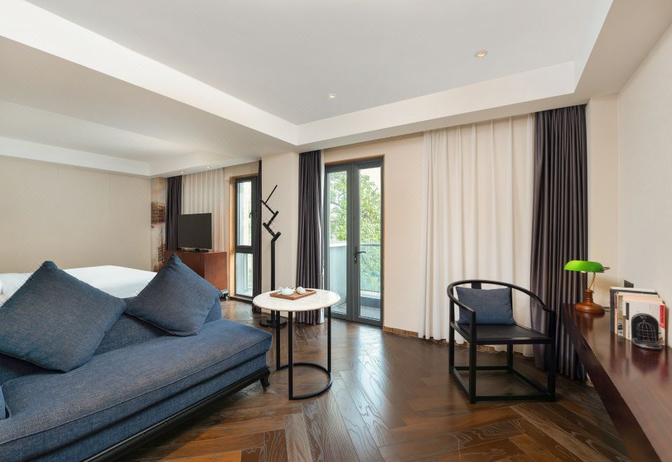 商滙·红棉城景套房（深泡浴缸+高奢洗护品）