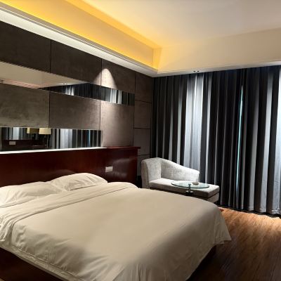 靜雅大床房 天鵝湖酒店（東莞常平火車站店）優惠