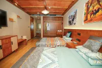 Artux Senhuan Hotel (Tianmen Scenic Area)