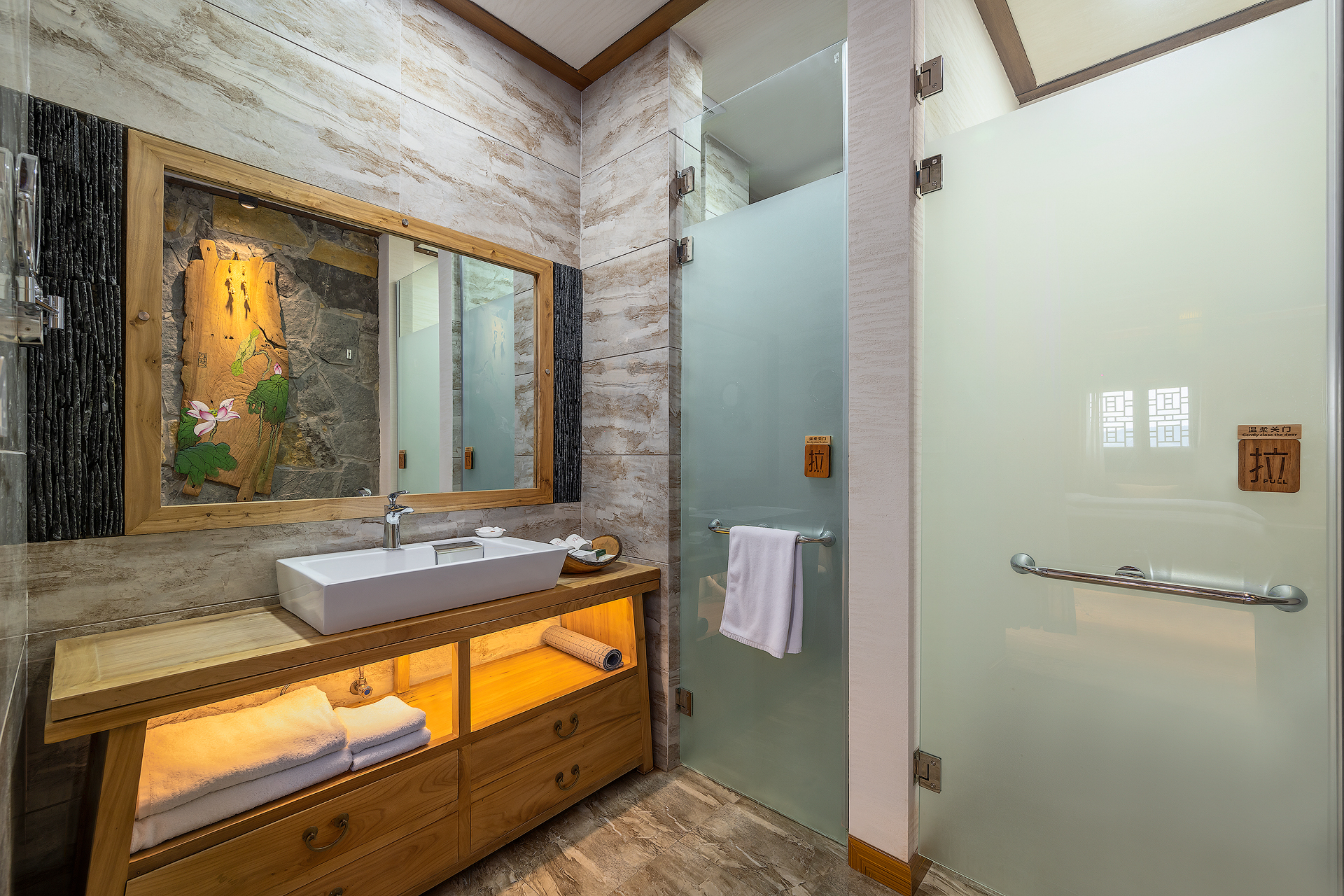 Bo Lian Chen Inn花园豪华大床房