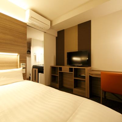 喫煙ダブルルーム 天然温泉　霧桜の湯　ドーミーイン鹿児島 クーポン