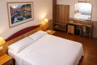 Phi Hotel Ambra