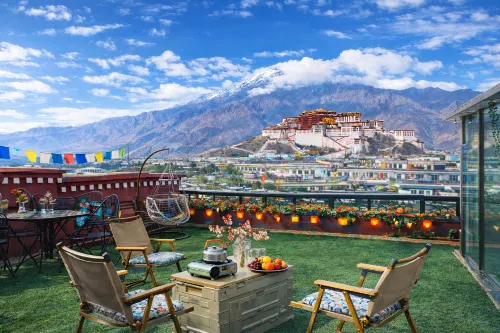 Gesang Huaxiang Xiangfen Hotel(the Potala Palace Baguo Street Store)