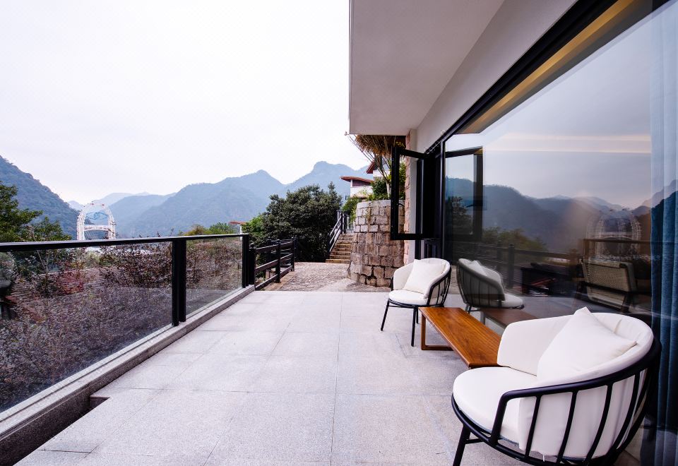 FUZHOU ROYAL HOT SPRING HOTEL & RESORTYunshui Pavilion - Family Villa (Two Bedroom+Outdoor Hot Spring Pool)