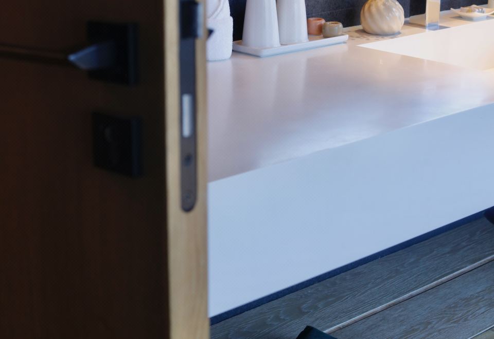 花園行政雙臥套房+2室1廳3衞+戶外露臺+宜人山色