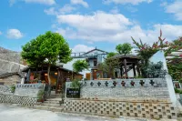 Xingyi Fenglian Yashe (Wanfenglin store)