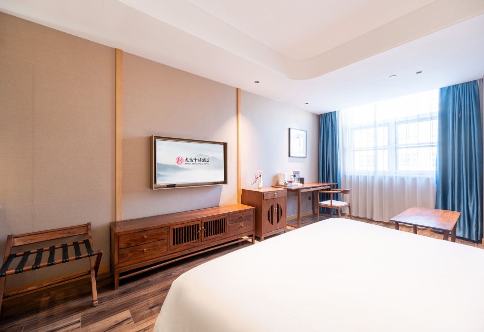 Zero Pressure Superior Sleep Double Bed Room (Smart Voice Control + Fridge + Mengbaihe Zero Pressure Bedding)