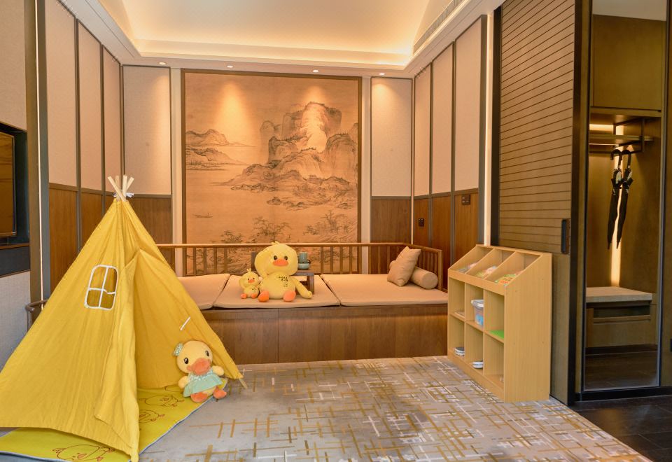 HALOYON VILLA WUYIPalatial Family Friendly Villa