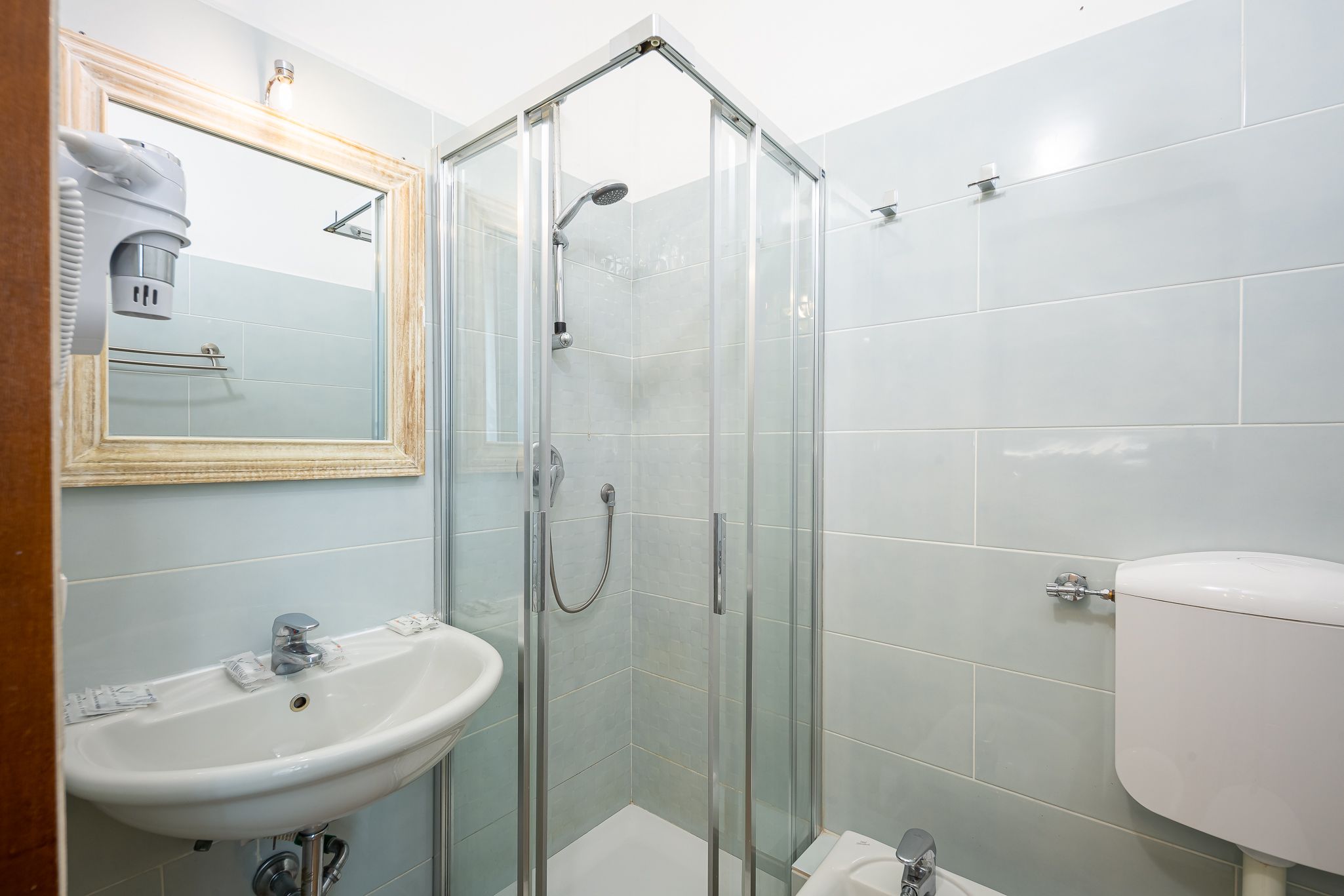 舒适双人或双床间