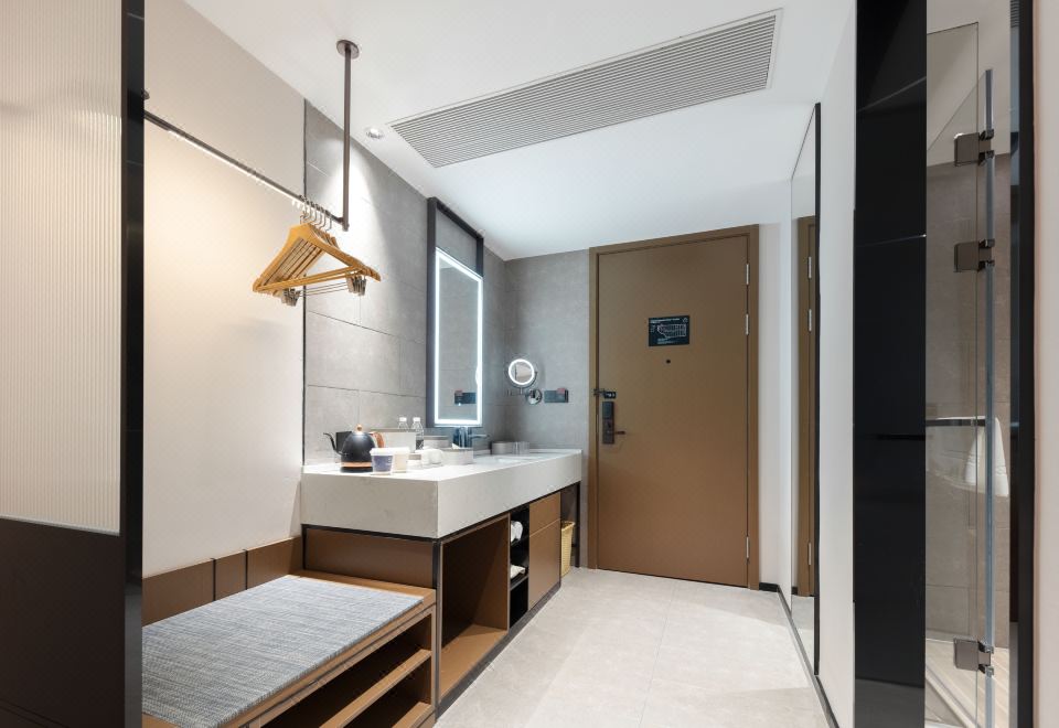 行政大床房（手机投屏）