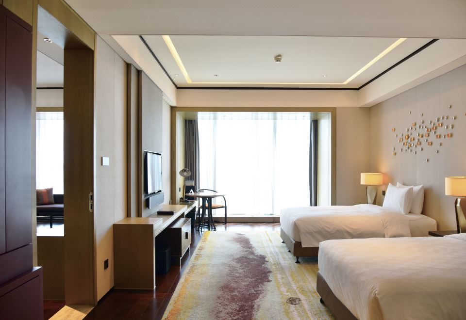 四人家庭套房（一线海景+享阖家欢乐空间）