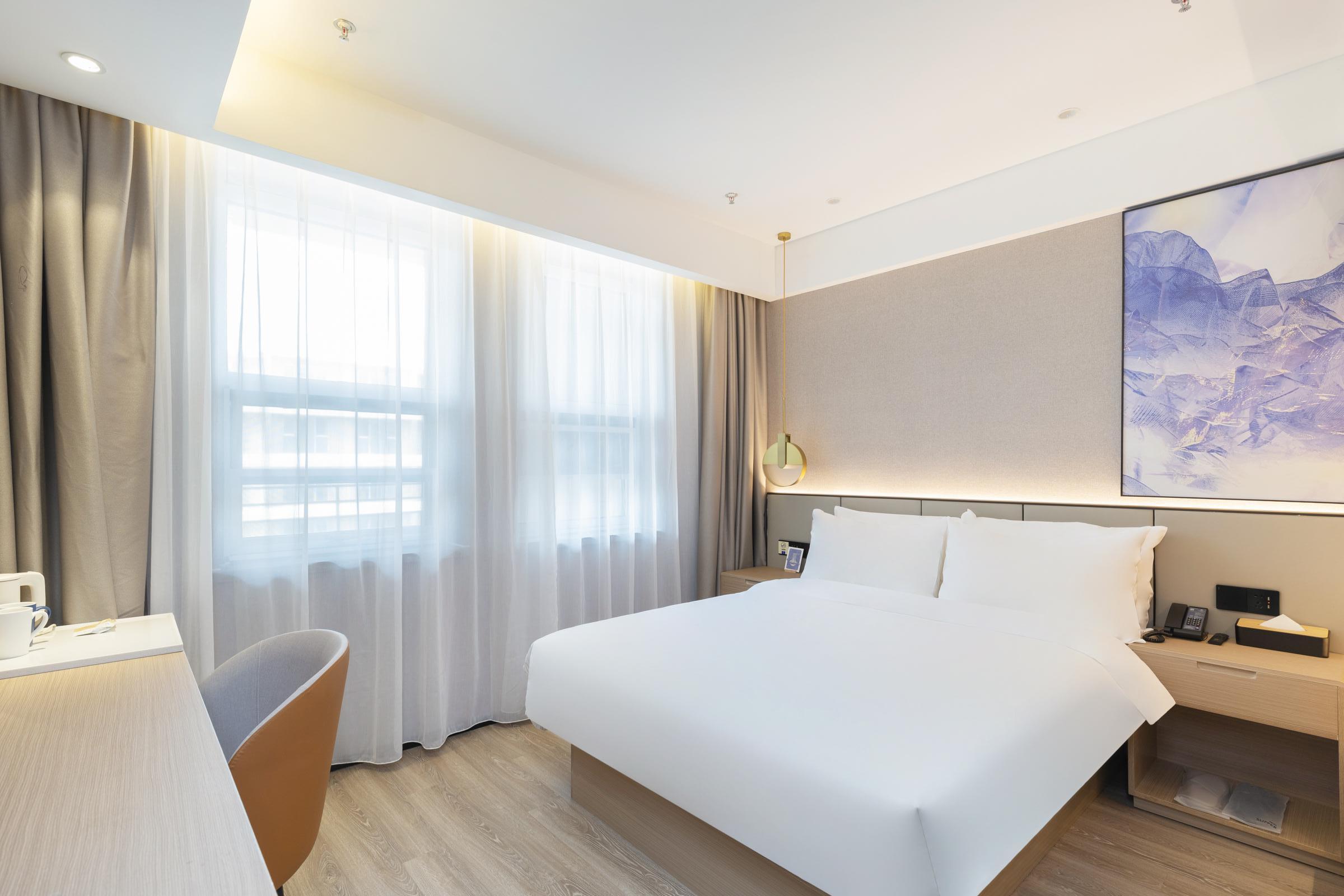 高级大床房A（可投屏55寸电视+喜临门床垫+自助洗衣）