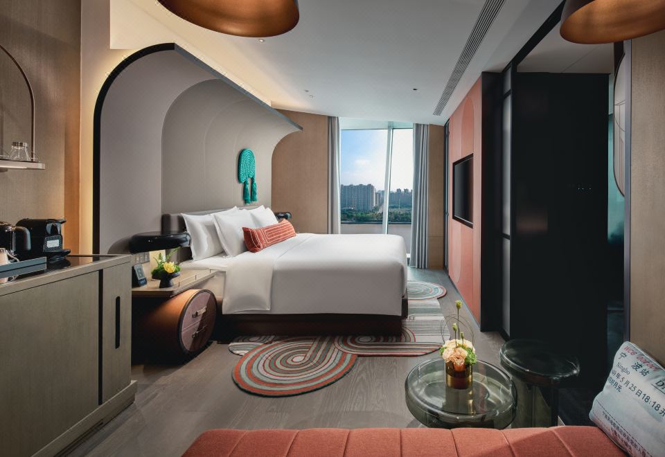 精品房（超大床+江景）