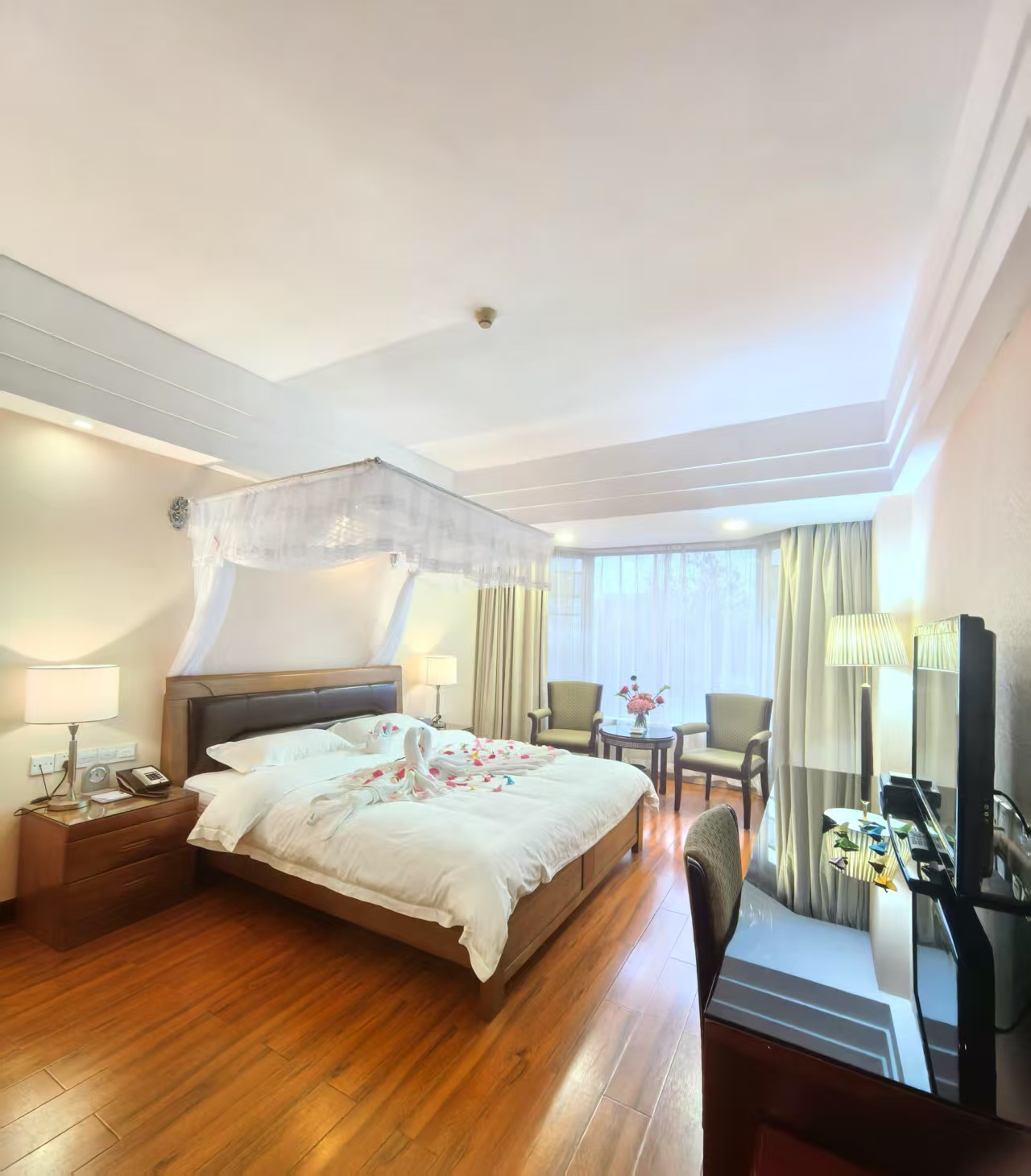 湖滨楼湖景单间