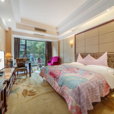 酷芽巴啦啦小魔仙親子大床房 花水灣第一村温泉大酒店優惠