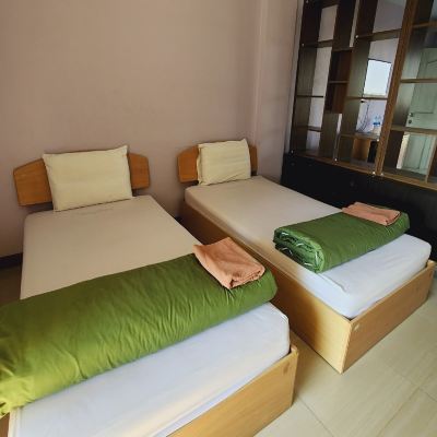 Standard Room OYO 762 Chompoo Promo Code