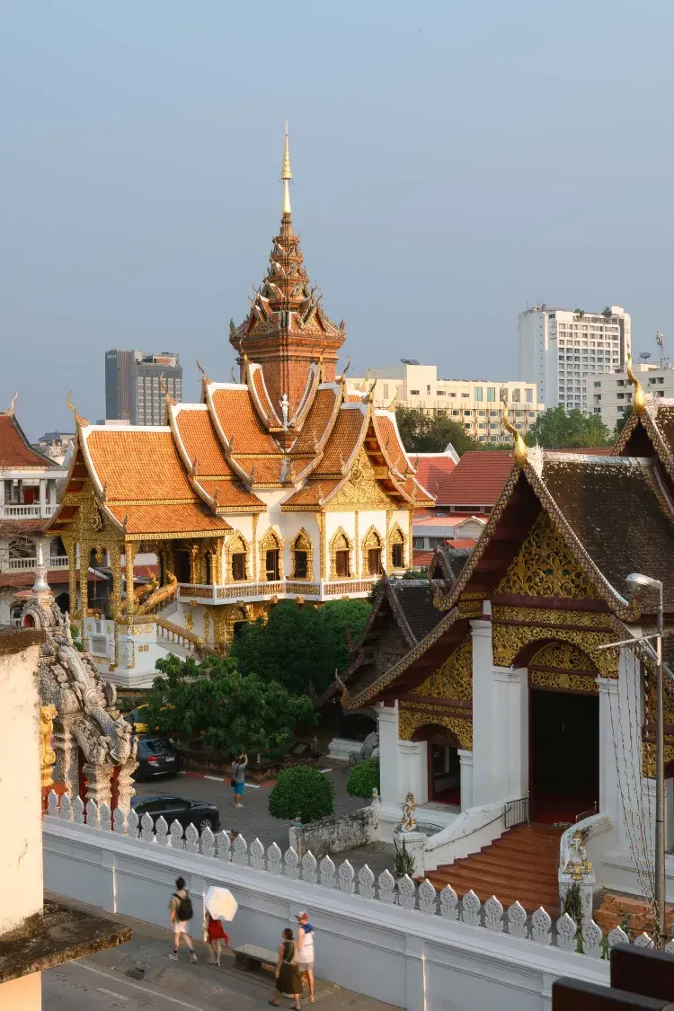 ห้องเตียงควีนไซส์ พร้อมวิวเมือง