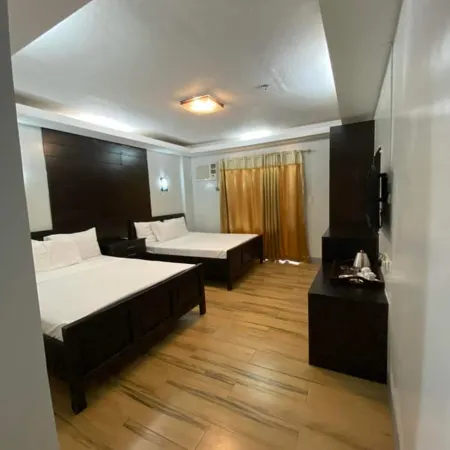 Baggak Hotel & Restaurant by SMS Hospitality Отели в г. Кагаян