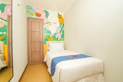 Front One Budget Bekasi Hotels in 