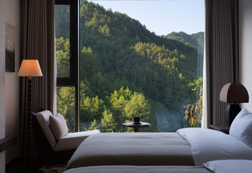 石涧.观景双床房-零压床垫︱智能客控︱极米投屏