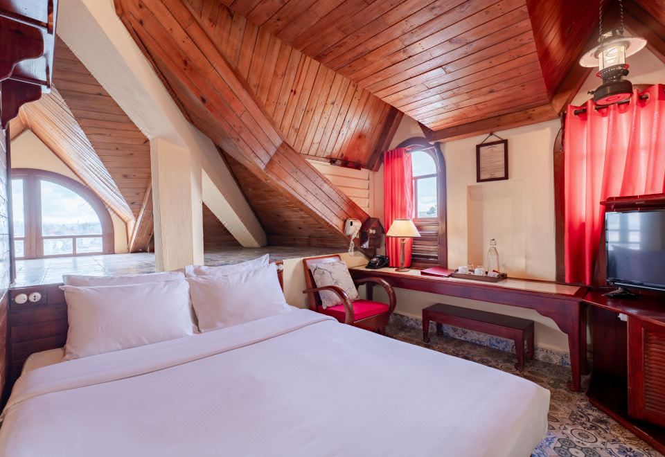 高级城景大床房