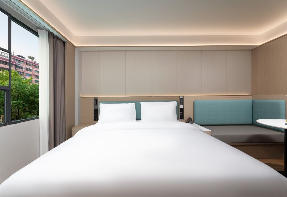 巨幕·影音茶艺房（巨幕投屏+ 独立茶桌）