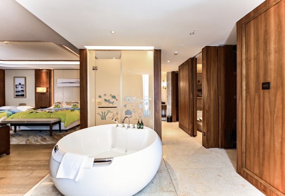 豪华亲子主题双床房【浴缸+无烟+高楼层落地窗】