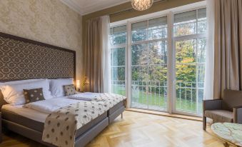Wellness & Spa hotel Villa Regenhart - Housity