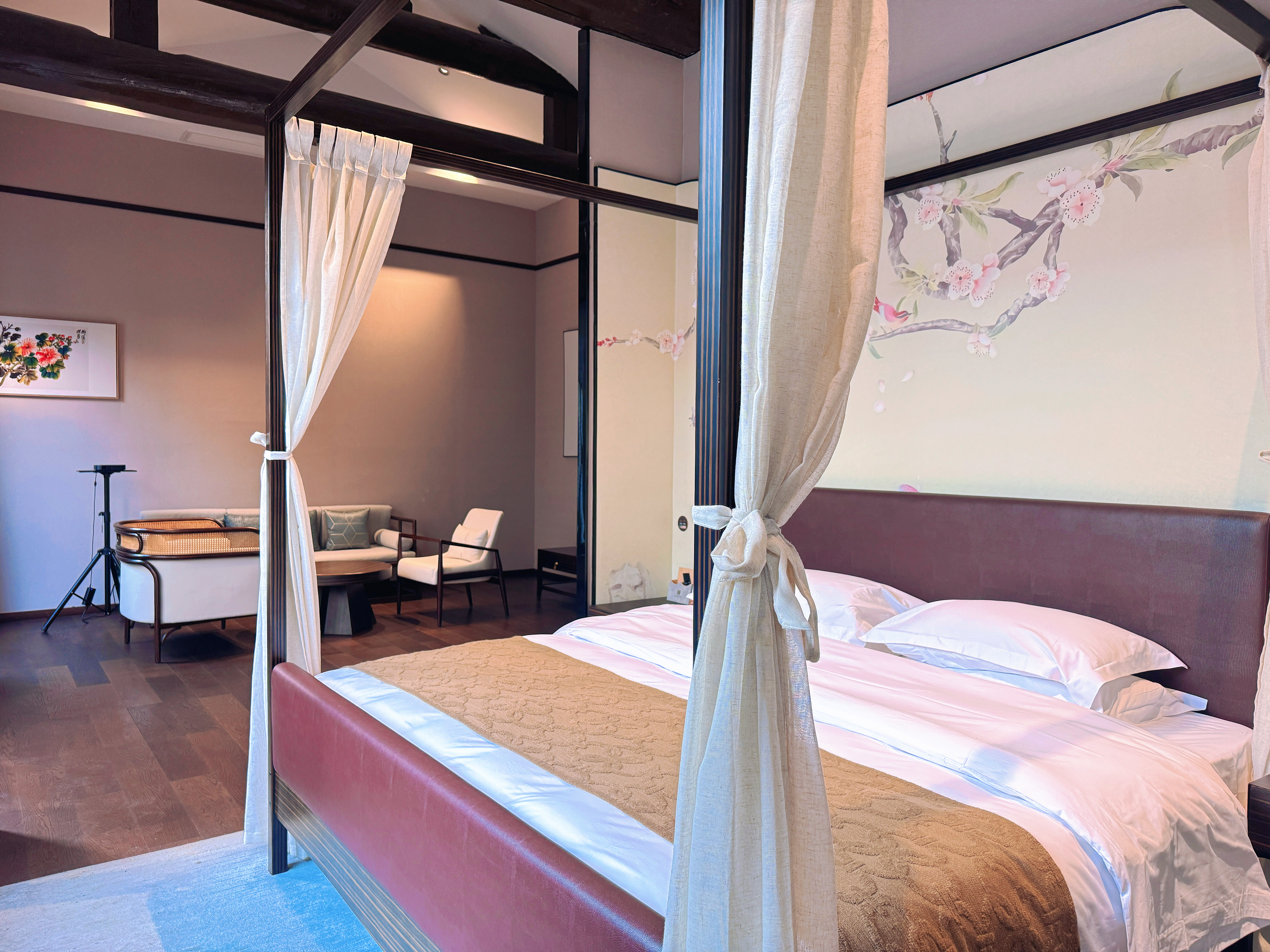 奢华大床房（澳洲Appelles洗护+深泡浴缸+双面池）