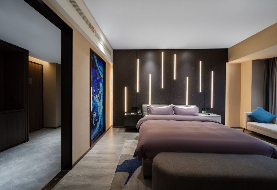 Light Luxury Exclusive Suite (Double Vanity-Smart Guest Control)