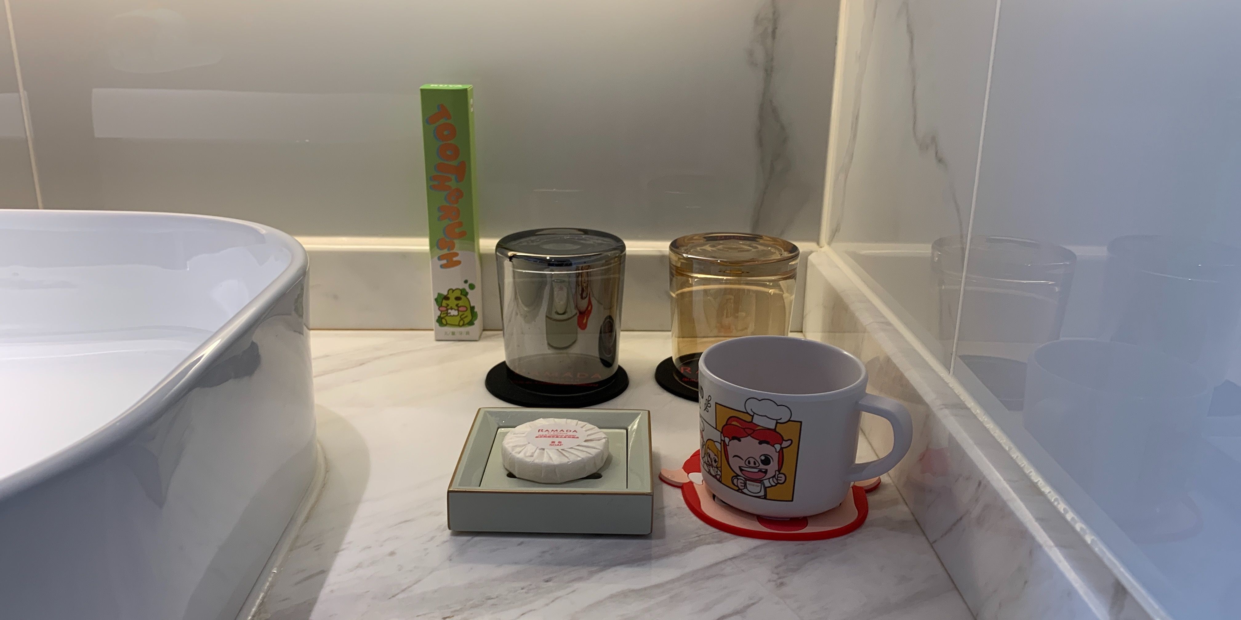 猪猪侠酷芽阳台双床房