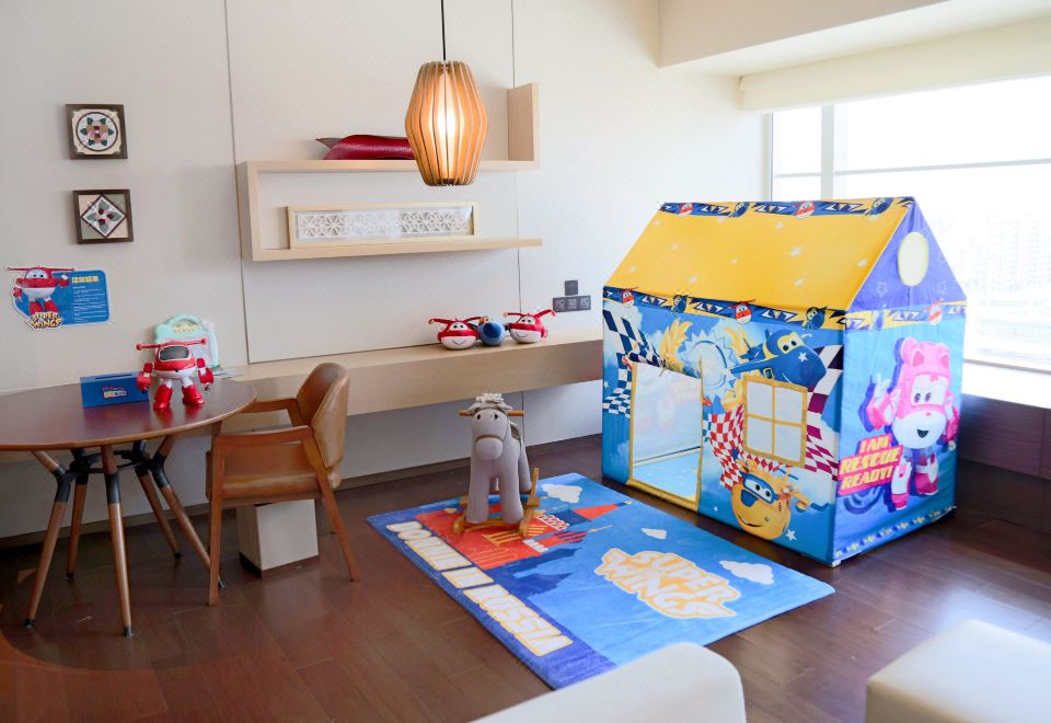 超級飛俠主題大床房