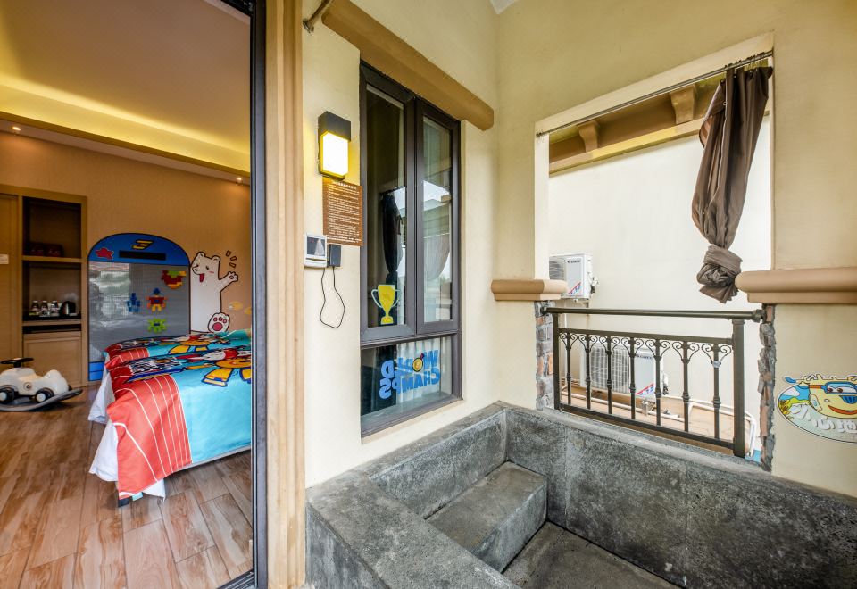 Yuetianxia Hot Spring HotelHot Spring Villa - 3-Room, Near Water (Soaking Tub) (Area A)