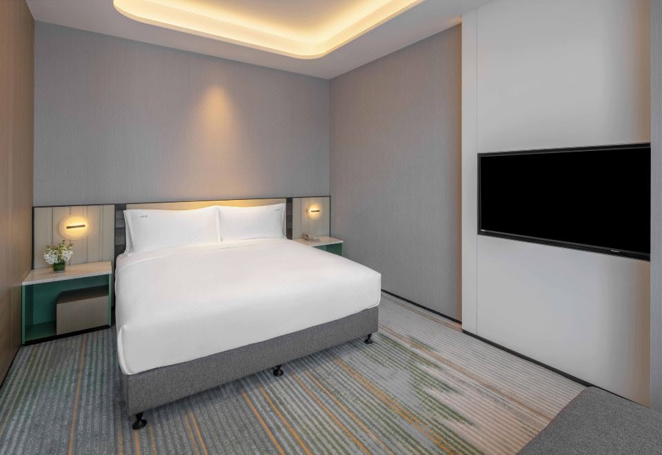 Holiday Inn & Suites Qingdao Jinshui1 King Standard Accessible